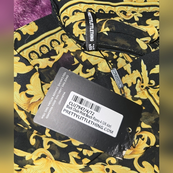 Pretty Little Thing Black Chain Print Beach Flares NWT Size 0 - Picture 4 of 4